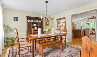 105 Watch Hl, East Greenwich, RI 02818