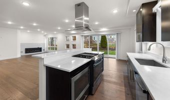 462 W Stadium Blvd, Ann Arbor, MI 48103