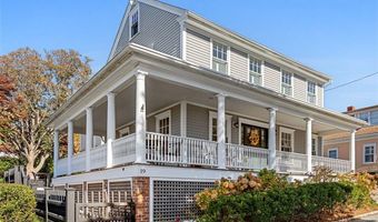 19 Summer St, Bristol, RI 02809