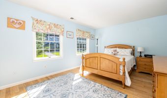 56 Larkspur Ln, Bristol, CT 06010