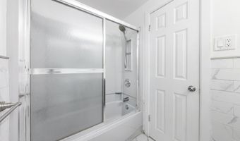 140 Idlebrook Ln, Aberdeen, NJ 07747