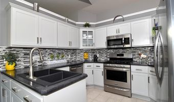 335 Devon Pond, Aurora, OH 44202