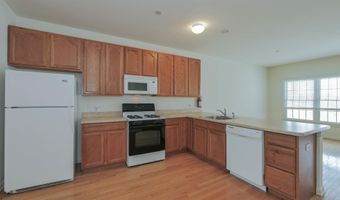 4 Chelsea Ct, Atlantic City, NJ 08401