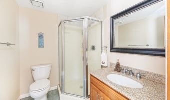 340 W Lakeshore Dr, Alloway, NJ 07422