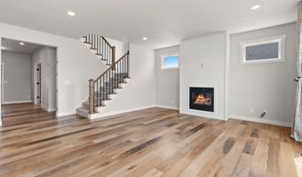 N9239 LAURA Street, Appleton, WI 54915