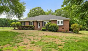 211 Hidden Creek Dr, Advance, NC 27006