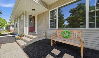 734 Knollwood Dr, Ashtabula, OH 44004