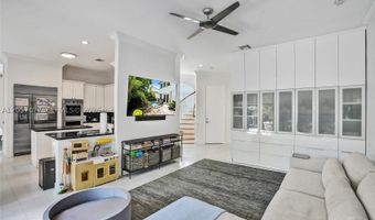 3690 NE 199th St 3690, Aventura, FL 33180