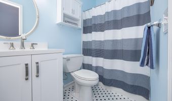 103 Minuteman Cir, Allentown, NJ 08501