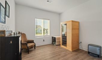 1592 Grayhawk Dr, Basehor, KS 66007