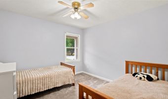419 Holly Hills Dr, Altavista, VA 24517