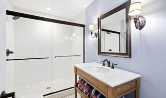 12601 N Osage Rd, Anchorage, KY 40223