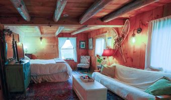 1312 Macintosh Hill Rd, Bethel, VT 05060