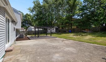 15950 ALAMEDA Dr, Bowie, MD 20716