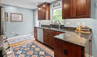 4429 NEPTUNE Dr, Alexandria, VA 22309