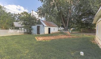 834 S A St, Arkansas City, KS 67005