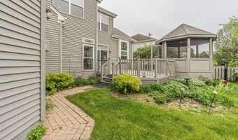 2324 Tracy Ln, Algonquin, IL 60102