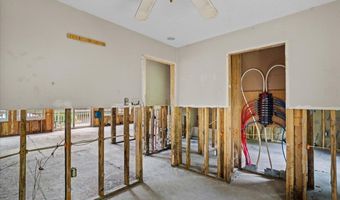 15 Shakespeare Dr, Albrightsville, PA 18210