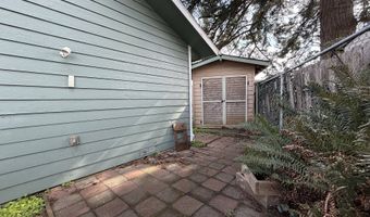515 PACIFIC Ave, Brookings, OR 97415