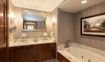 100 Bachelor Rd 3409, Avon, CO 81620