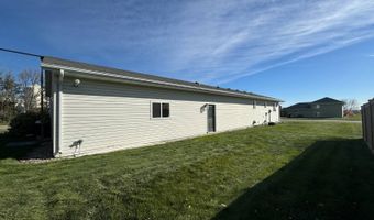 1008 S 10th Ave, Britton, SD 57430