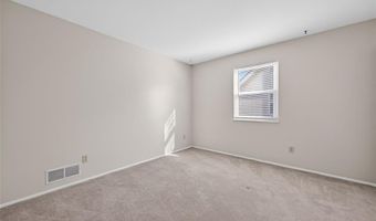 618 Running Creek Dr, Ballwin, MO 63021