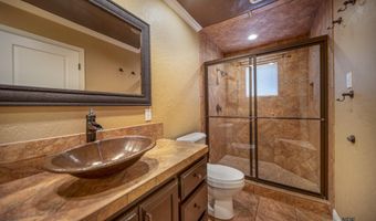 1403 S Country Club Cir, Carlsbad, NM 88220