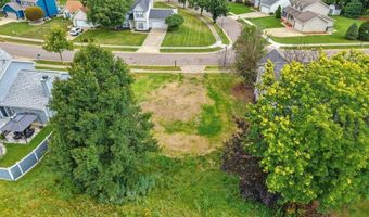 2238 Canterbury Cir, Akron, OH 44319