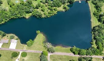 27 Partridge Dr, Agency, MO 64401