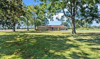 236 Beacon Ln, Atmore, AL 36502