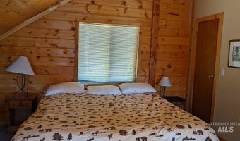 30 Mountain Air Dr, Cascade, ID 83611