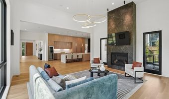 8302 ROBEY Ave, Annandale, VA 22003