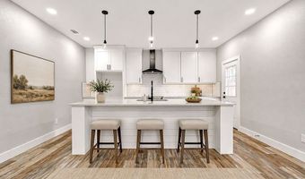 90 Live Oak St, Alvarado, TX 76009