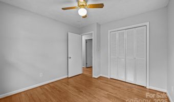20 Summit Dr, Arden, NC 28704