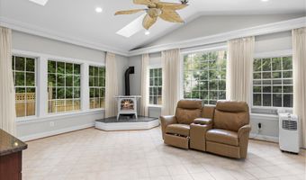 1212 N CLEVELAND St, Arlington, VA 22201