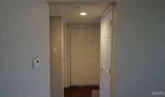 229 Solon Dr, Ballwin, MO 63021