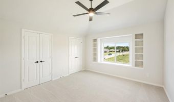 222 Shawnee Trl, Alvarado, TX 76009