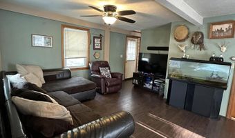 1233 Riverside Dr, Auburn, ME 04210