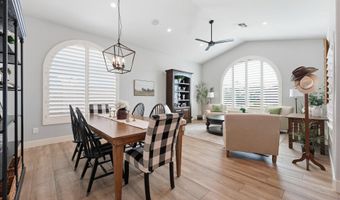 640 N ALDER Dr, Chandler, AZ 85226