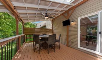 1692 Enclave Ln, Ann Arbor, MI 48103