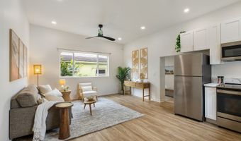47-726 Kamehameha Hwy D, Kaneohe, HI 96744