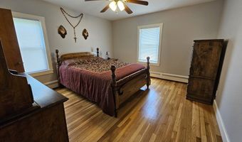 461 River Rd, Lincoln, RI 02865