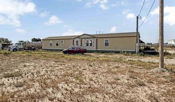 105 E Harkness Rd, Carlsbad, NM 88220