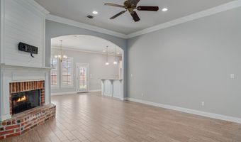 214 Roanoke Cir, Benton, LA 71006