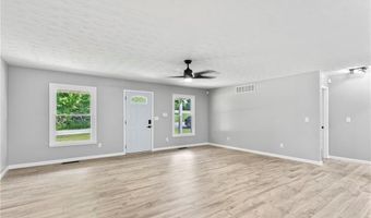 934 E Crothersville Rd, Austin, IN 47102