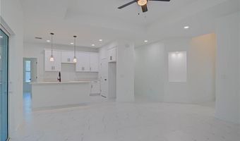 2113 Robert, Alva, FL 33920