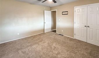 2114 Oakglen Dr, Ardmore, OK 73401