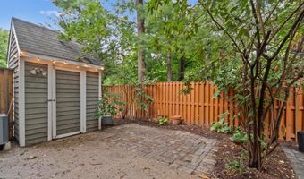 2 JANWALL Ct, Annapolis, MD 21403
