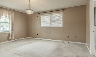 216 Skyland Dr, Belton, SC 29627
