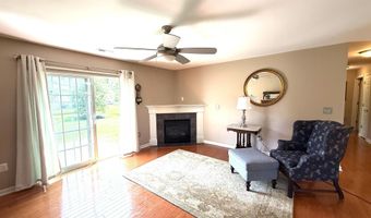 35 Governor Cir, Albany, NY 12208